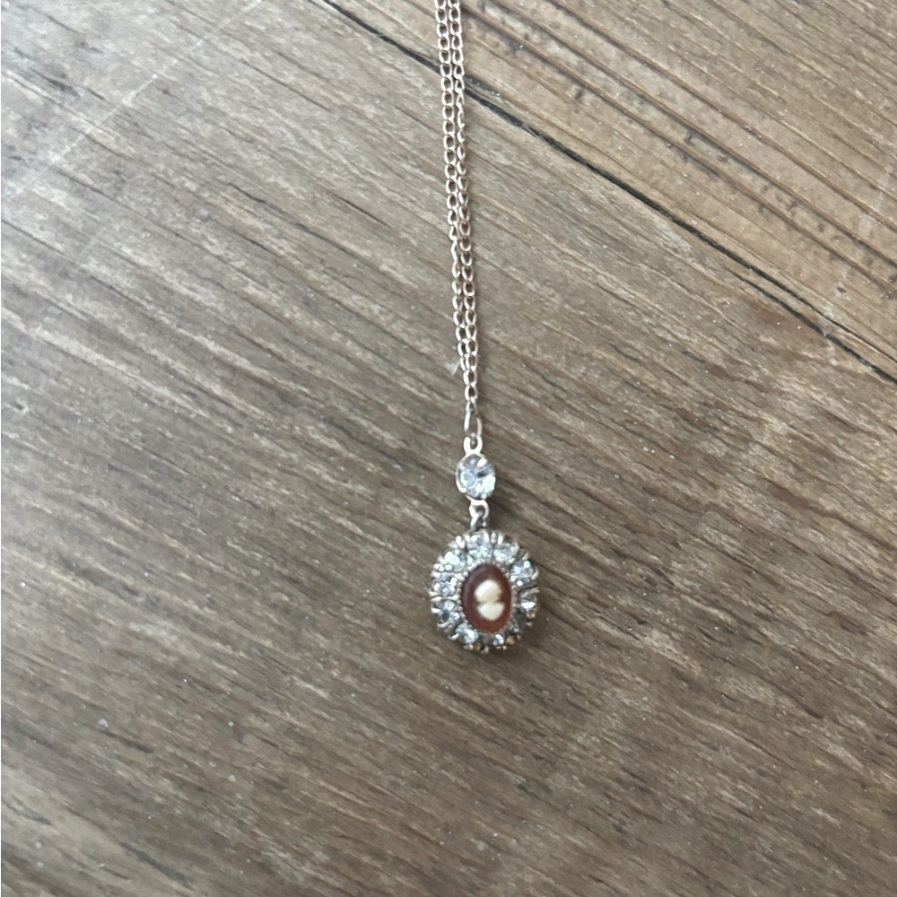 Vintage Cameo Rhinestone Necklace. 9”L 1950s | Feminine | Heirloom | GUC